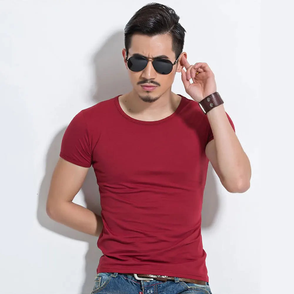 Camiseta Masculina Slim Fit Essential