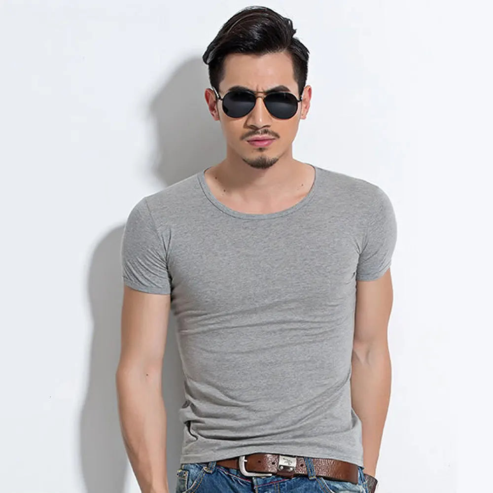 Camiseta Masculina Slim Fit Essential